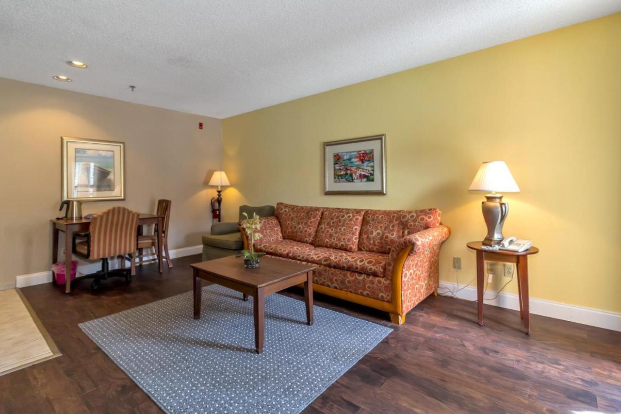 Studio With Double Bed And Community Pool Miles From Disney! Apartamento